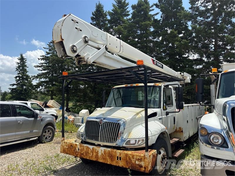 International Terex Telelect Hi-Ranger 5TC-55 55 ft on  Internat Plataformas sobre camión
