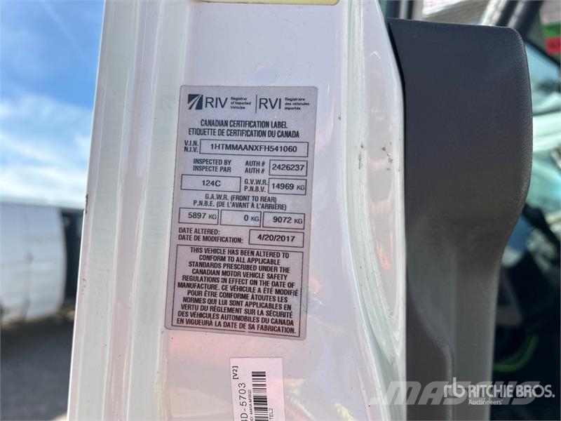 International Terex Telelect Hi-Ranger 5TC-55 55 ft on Internat Teherautóra szerelt emelők és állványok