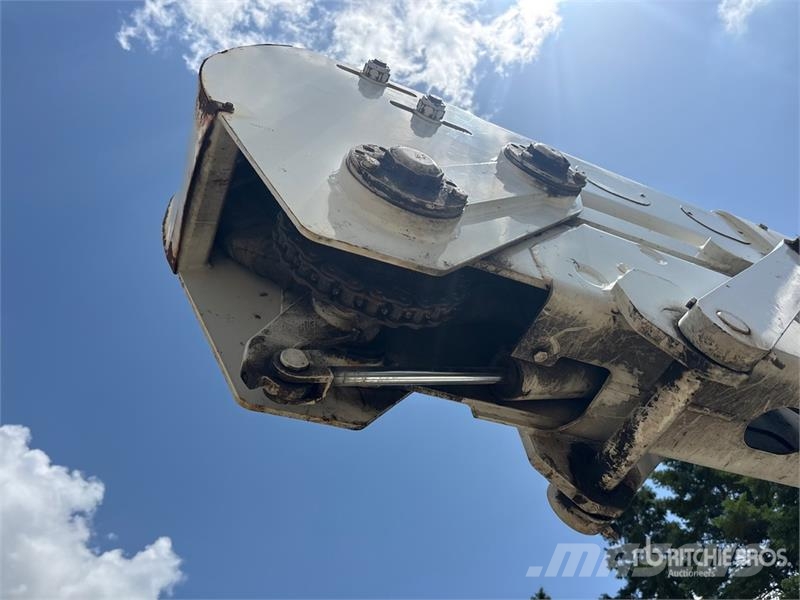 International Terex Telelect Hi-Ranger 5TC-55 55 ft on  Internat Plataformas sobre camión