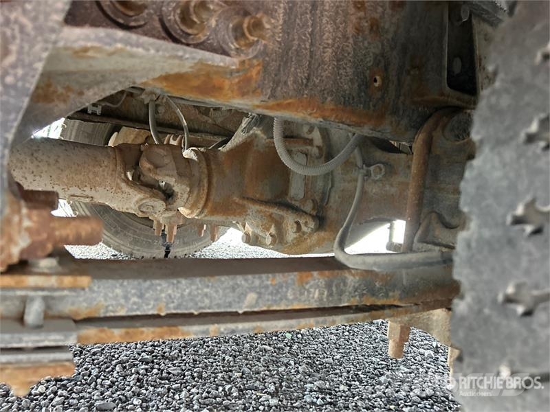 International TerraStar 4x2 Utility Truck (Inoperable) Flakbilar/Pickuper