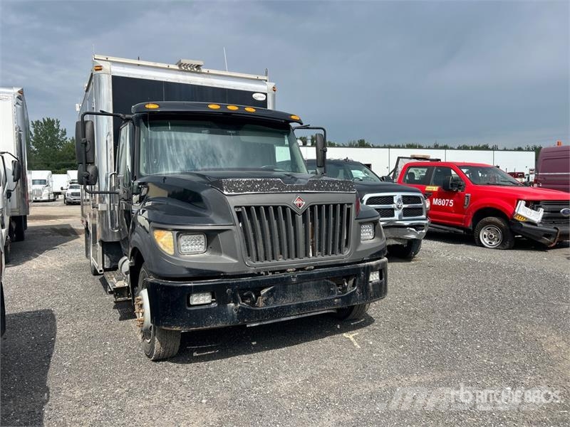 International TerraStar 4x2 Utility Truck (Inoperable) Flakbilar/Pickuper
