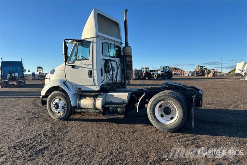 International TranStar 8600 Truck Tractor Units