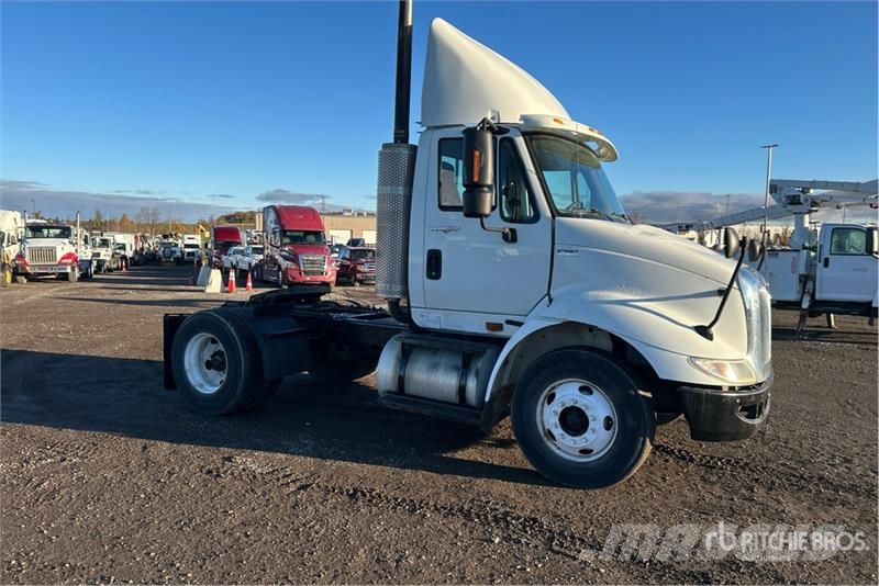 International TranStar 8600 Truck Tractor Units