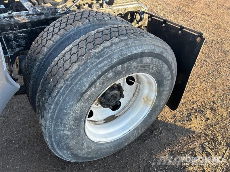 International TranStar 8600 Truck Tractor Units