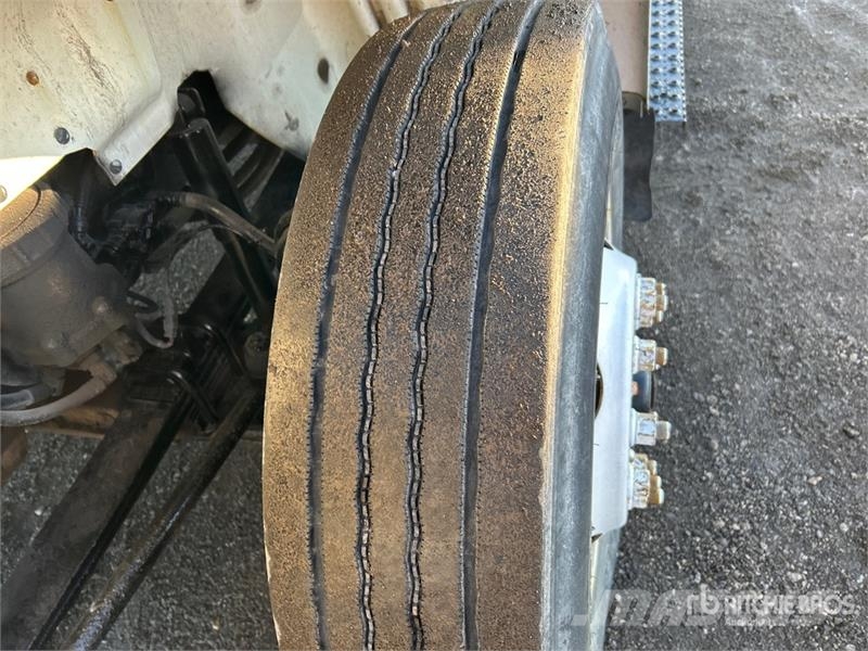 International TranStar 8600 Truck Tractor Units