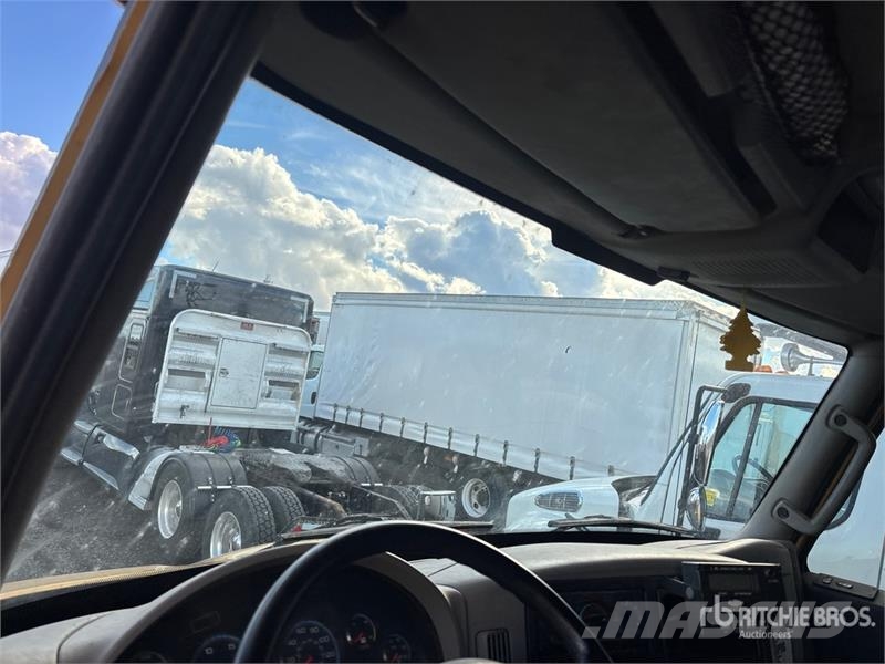 International TranStar 8600 6x4 Refrigerated Truck Φορτηγά Ψυγεία