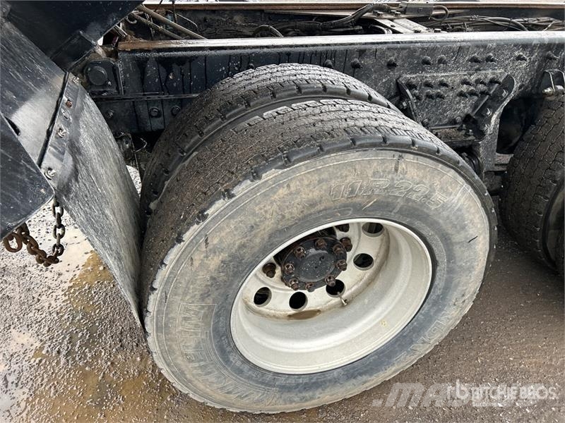 International Workstar 7400 Tipper trucks