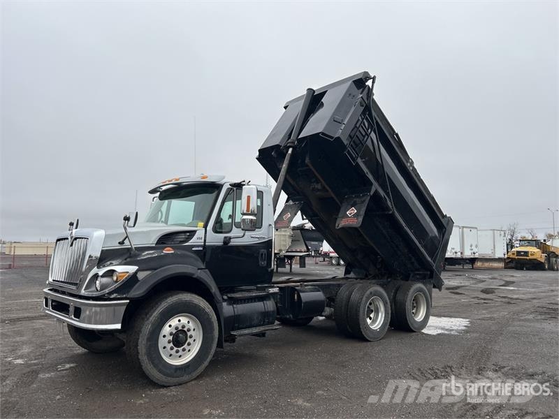 International Workstar 7400 Tipper trucks
