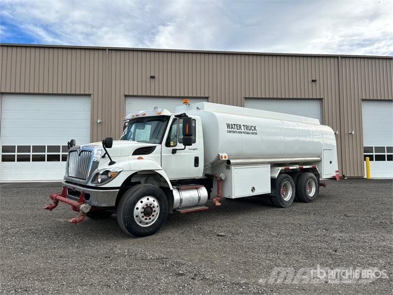 International Workstar 7400 6x4 Water Truck صهاريج مياه