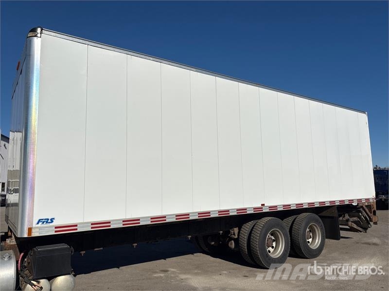 International WorkStar 7500 Bakwagens met gesloten opbouw