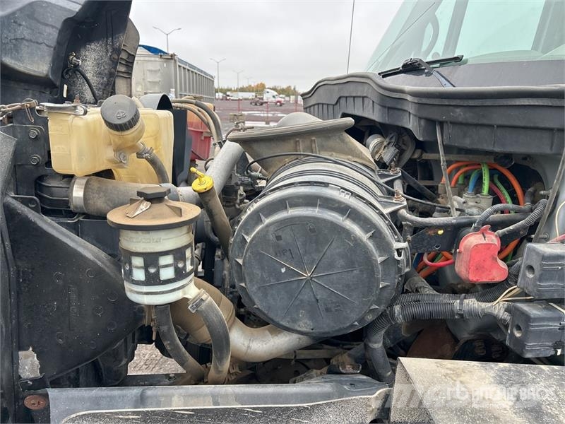 International Workstar 7400 Tipper trucks