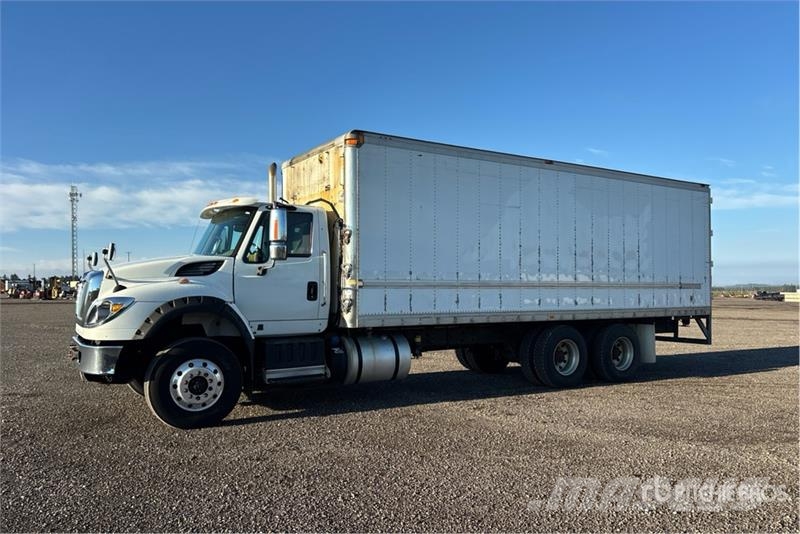 International WorkStar 7600 6x4 Van Truck Box body trucks
