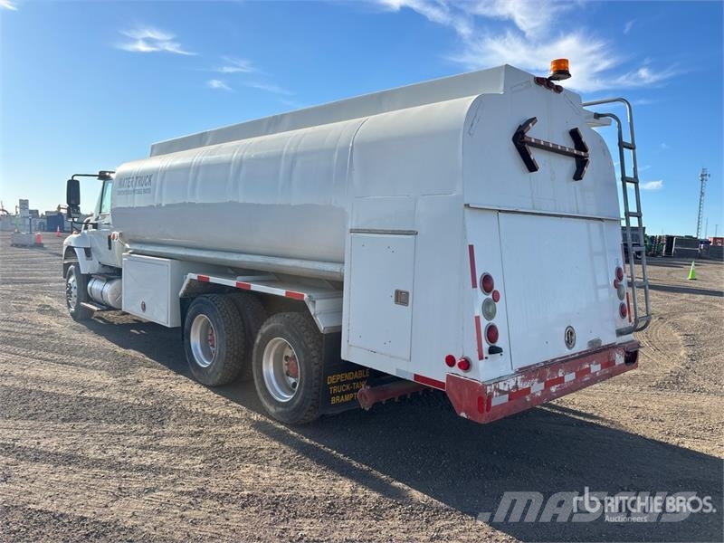 International Workstar 7400 6x4 Water Truck صهاريج مياه