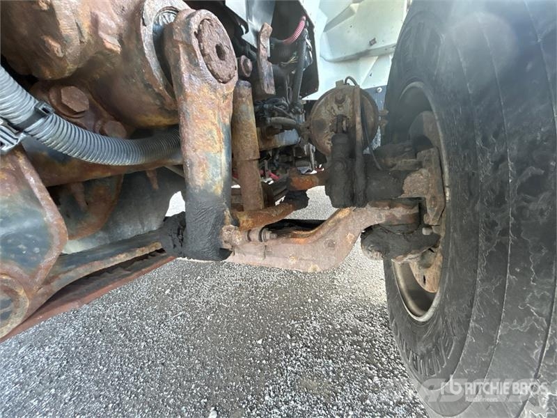 International WorkStar 7500 Samochody ciężarowe ze skrzynią zamkniętą