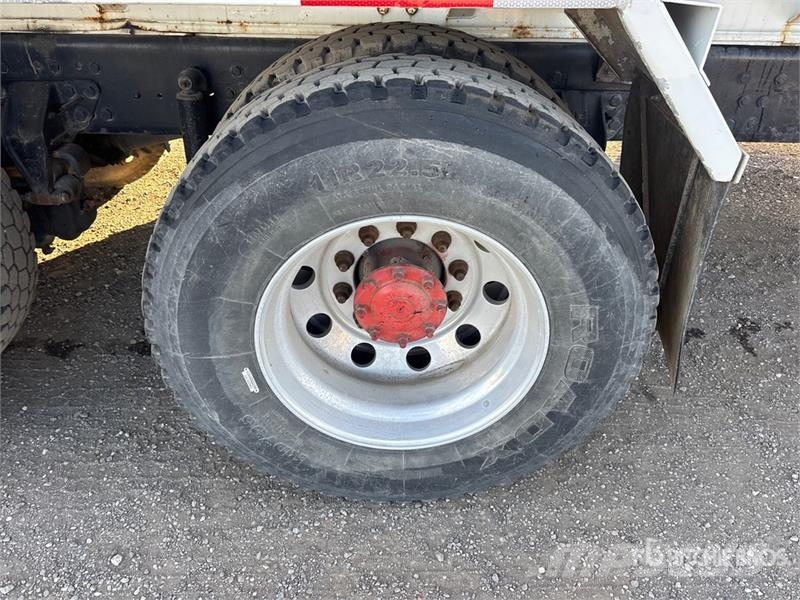 International Workstar 7400 6x4 Water Truck صهاريج مياه