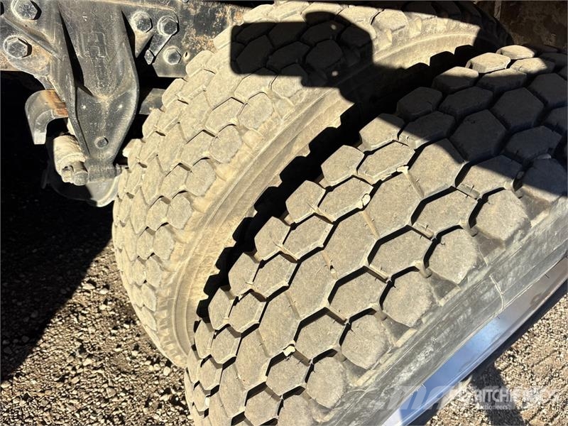 International Workstar 7400 6x4 Water Truck صهاريج مياه