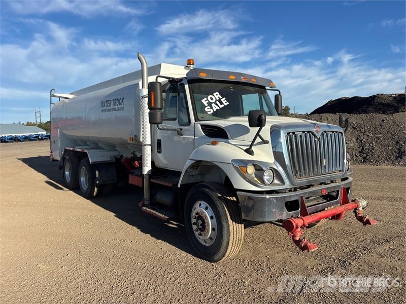 International Workstar 7400 6x4 Water Truck صهاريج مياه