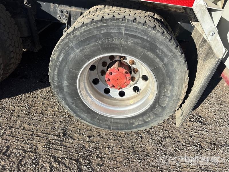 International Workstar 7400 6x4 Water Truck صهاريج مياه