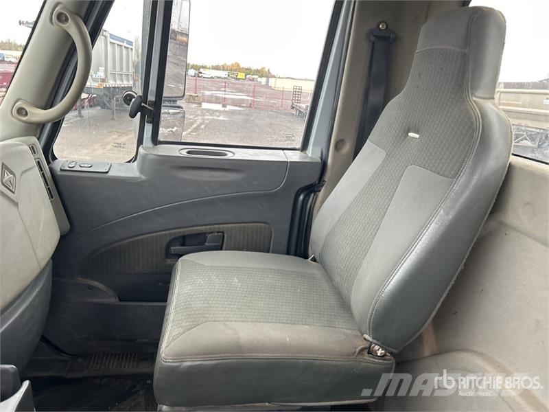 International Workstar 7400 Tipper trucks