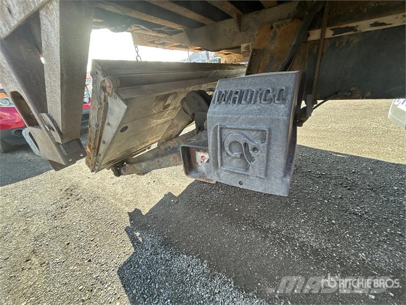 International WorkStar 7500 Samochody ciężarowe ze skrzynią zamkniętą
