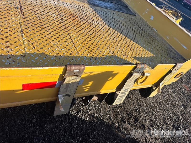 Interstate 28 ft T/A Equipment Trailer 清障车