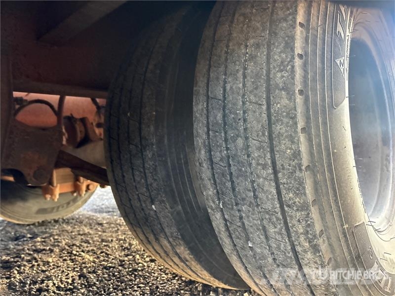 Interstate 28 ft T/A Equipment Trailer 清障车
