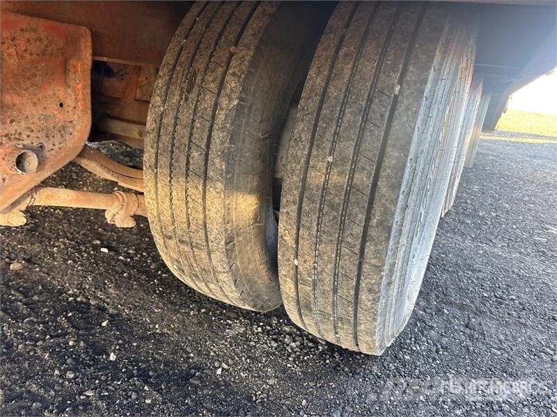 Interstate 28 ft T/A Equipment Trailer 清障车