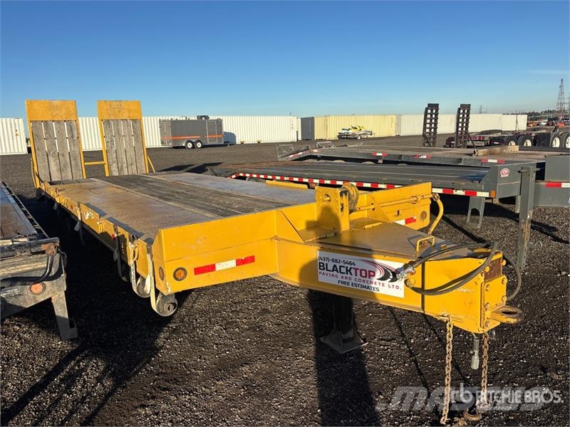 Interstate 28 ft T/A Equipment Trailer 清障车