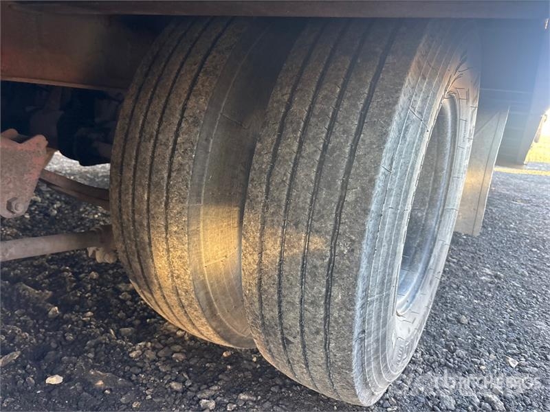 Interstate 28 ft T/A Equipment Trailer 清障车