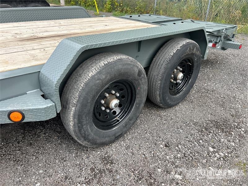 Ironbull 18 ft T/A Equipment Trailer Autonkuljetusperävaunut