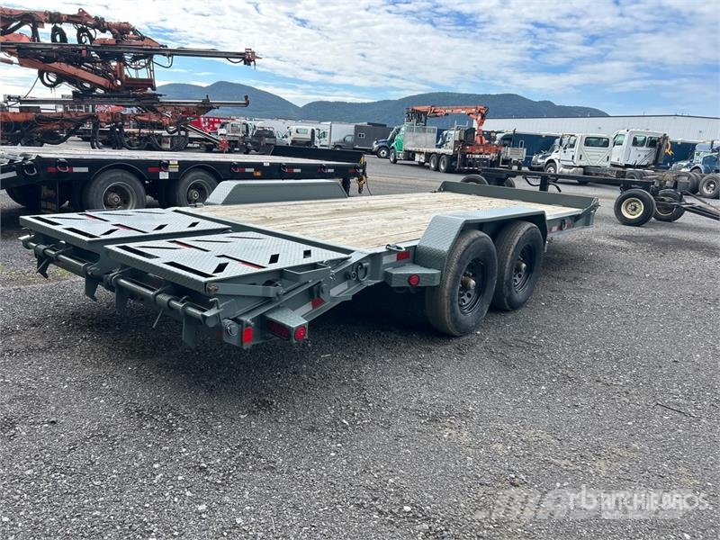 Ironbull 18 ft T/A Equipment Trailer Autonkuljetusperävaunut