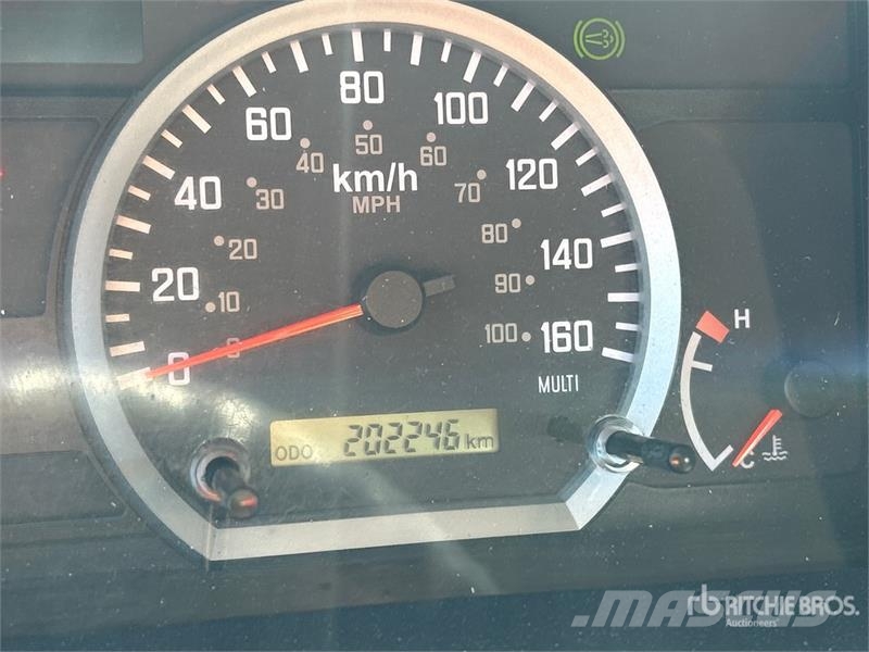 Isuzu NPR Vilkikai šaldytuvai