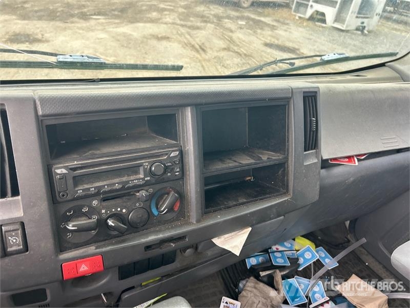 Isuzu NPR Φορτηγά Κόφα