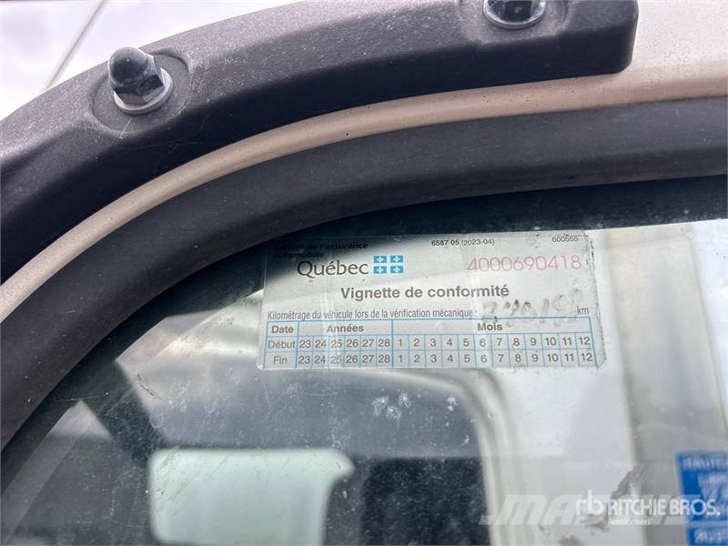 Isuzu NPR Φορτηγά Κόφα
