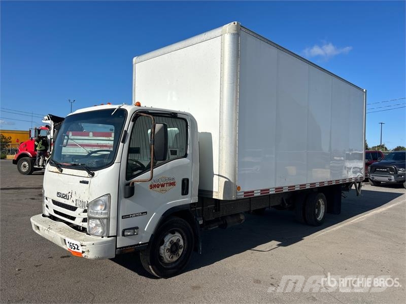Isuzu NPR Sunkvežimiai su dengtu kėbulu