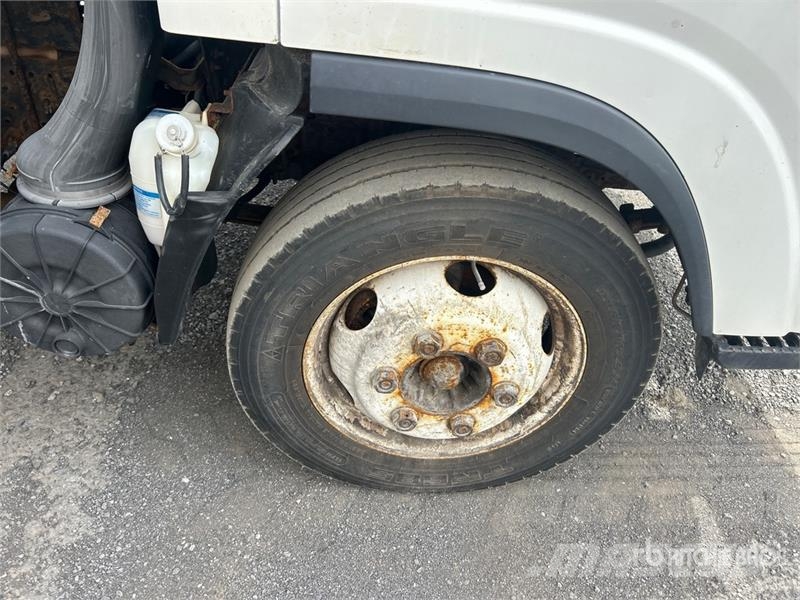 Isuzu NPR Каросерии