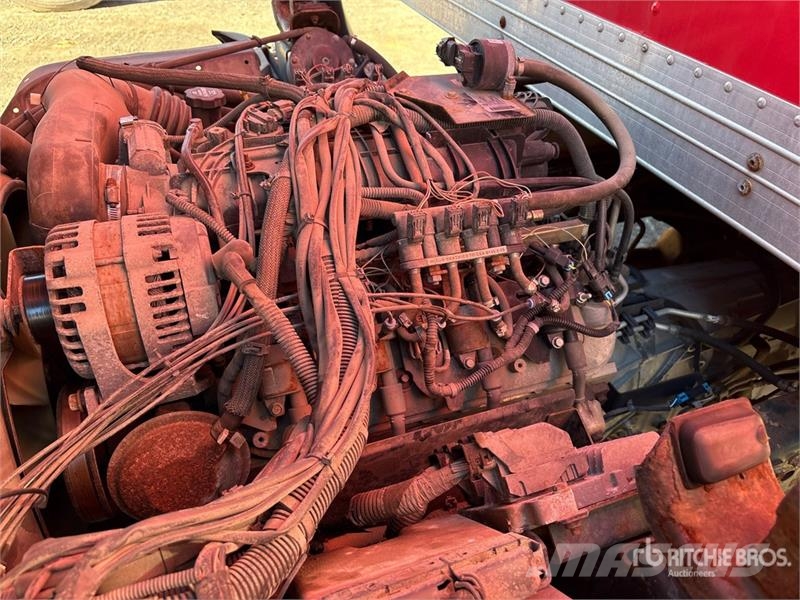 Isuzu NPR Sanduk kamioni