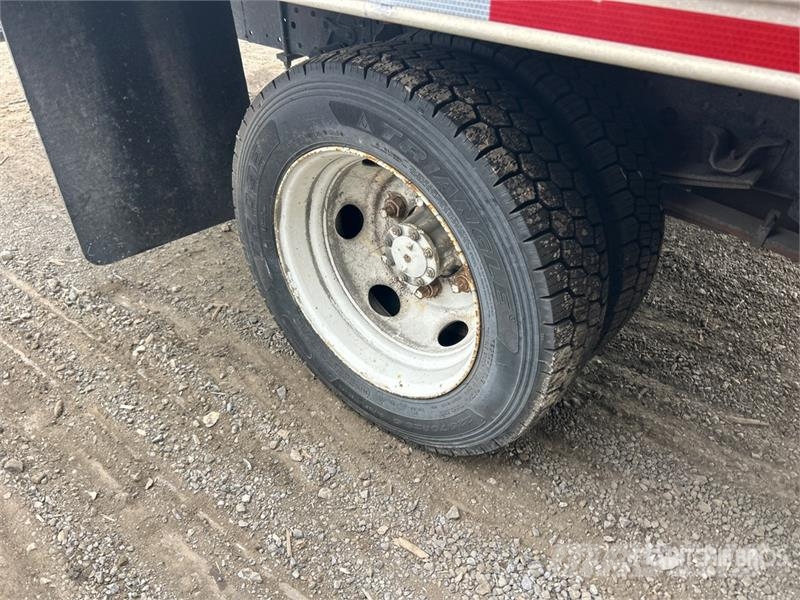 Isuzu NPR Φορτηγά Κόφα