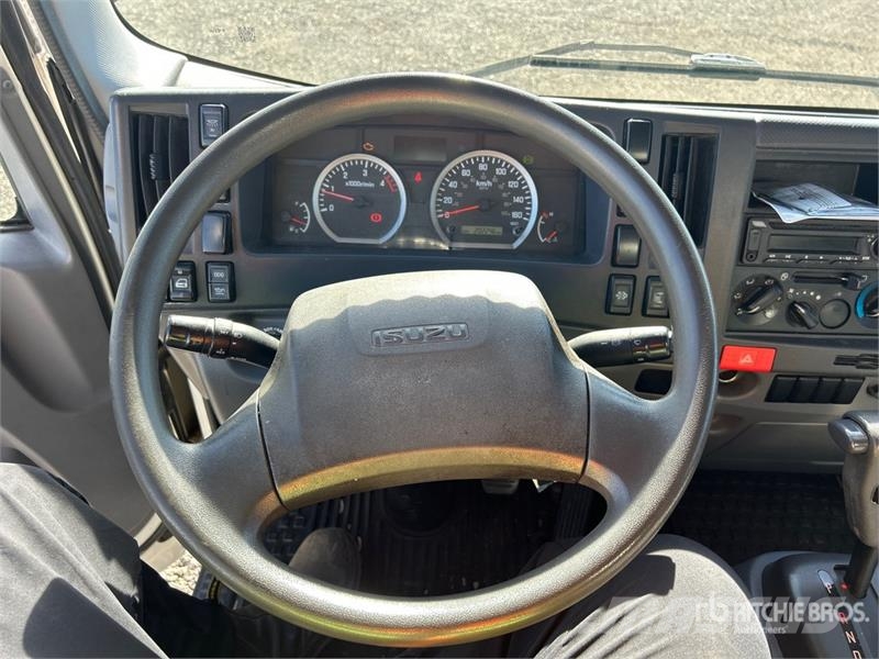 Isuzu NPR Vilkikai šaldytuvai