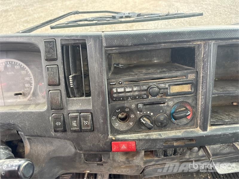 Isuzu NPR Cabinas