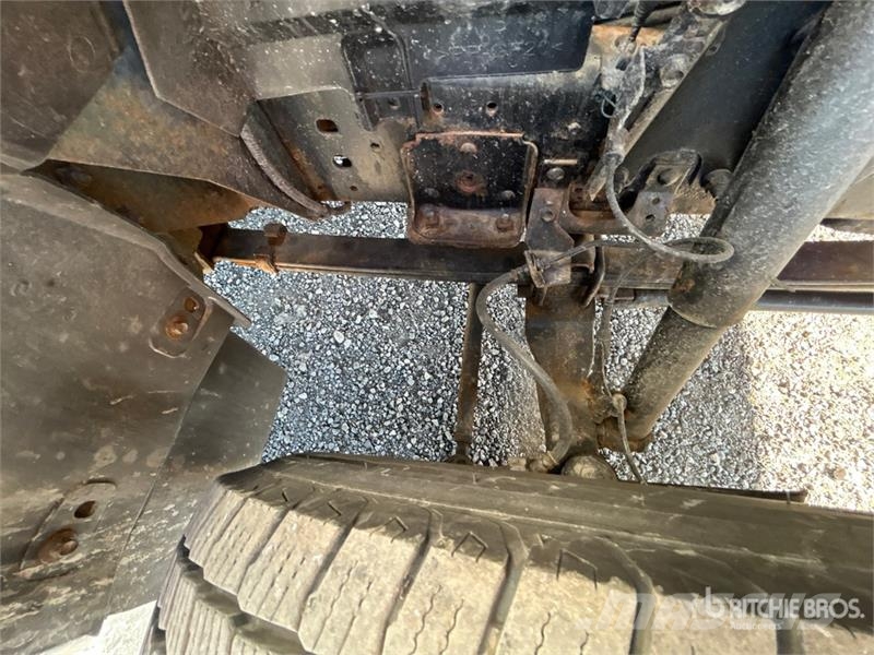 Isuzu NPR Vilkikai šaldytuvai