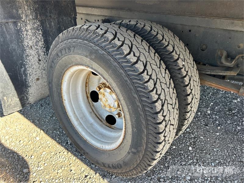 Isuzu NPR Vilkikai šaldytuvai