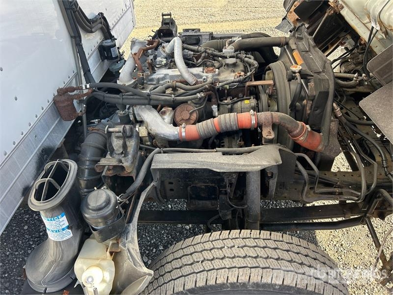 Isuzu NPR Vilkikai šaldytuvai