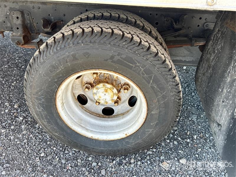 Isuzu NPR Vilkikai šaldytuvai