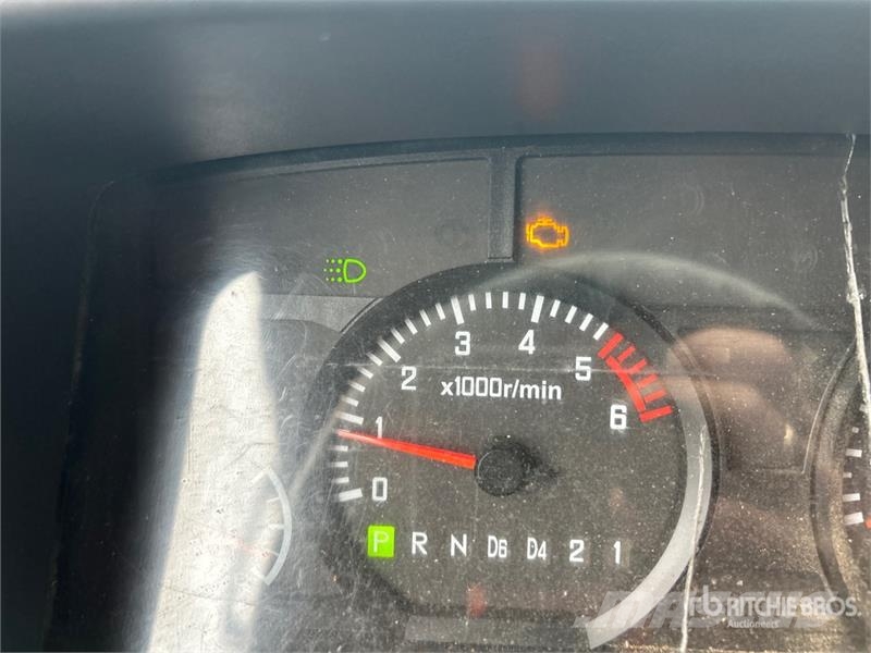 Isuzu NPR 4x2 Chipper Truck Kamioni za piljevinu