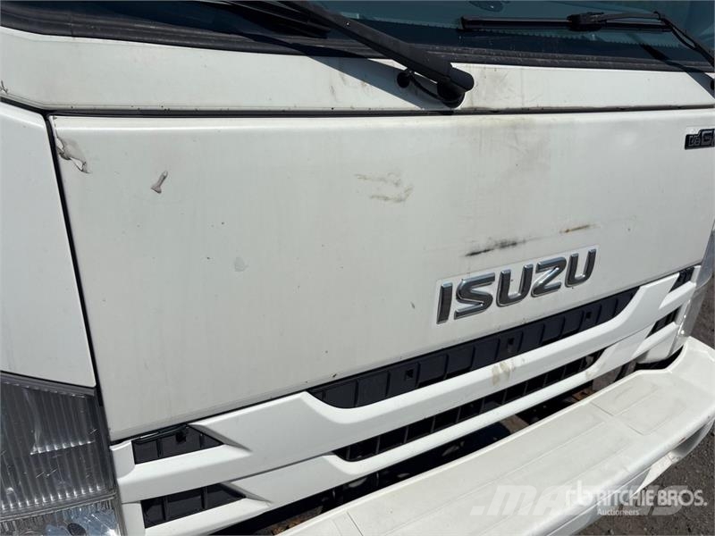 Isuzu NPR EFI 4x2 Van Truck 탑차 트럭