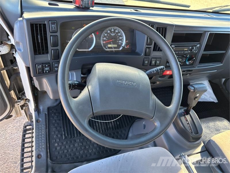Isuzu NPR HD Kapali kasa kamyonlar