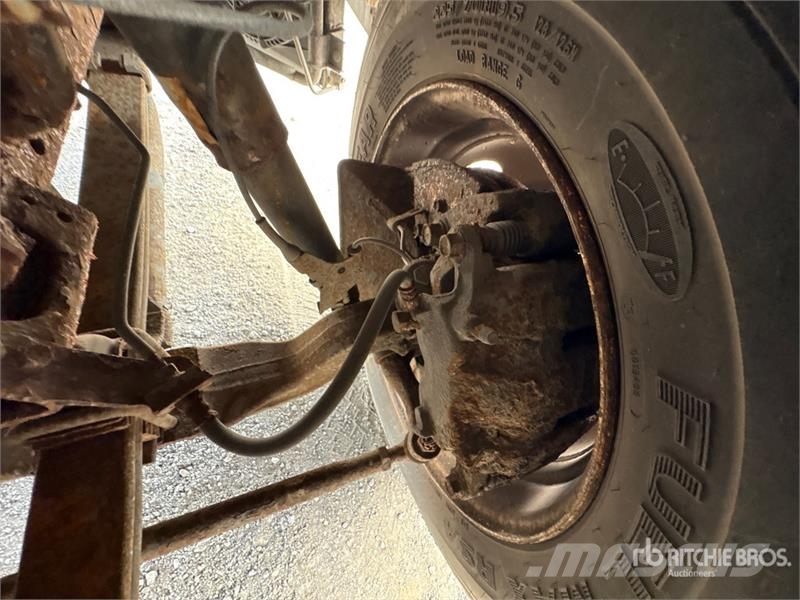 Isuzu NPR HD Каросерии