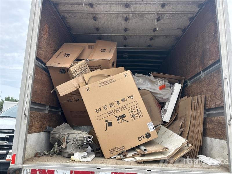 Isuzu NPR HD Camion cassonati