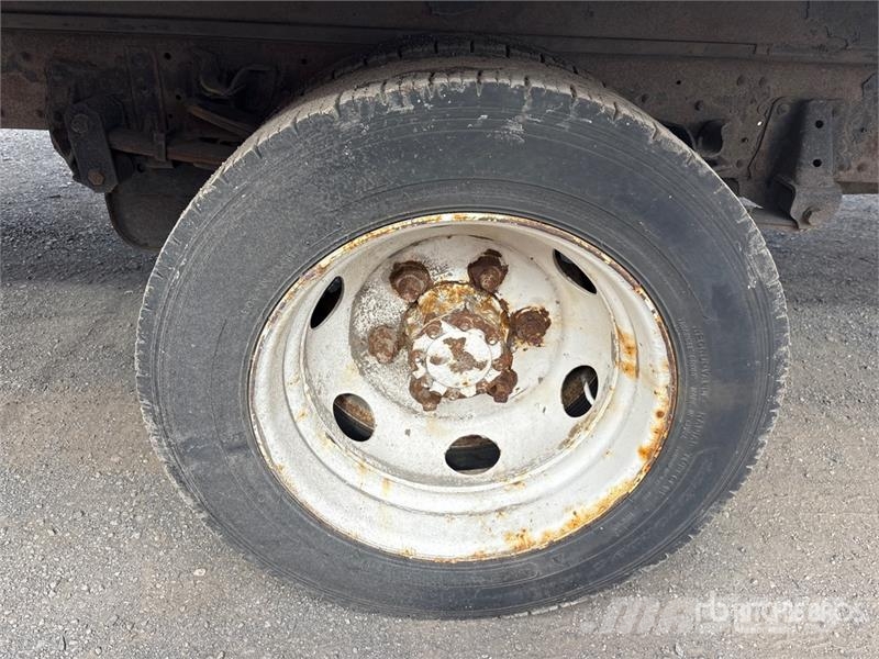Isuzu NPR HD Каросерии
